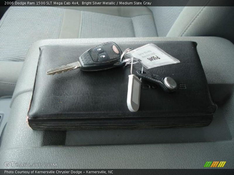 Bright Silver Metallic / Medium Slate Gray 2006 Dodge Ram 1500 SLT Mega Cab 4x4