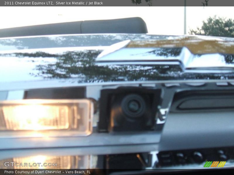 Silver Ice Metallic / Jet Black 2011 Chevrolet Equinox LTZ