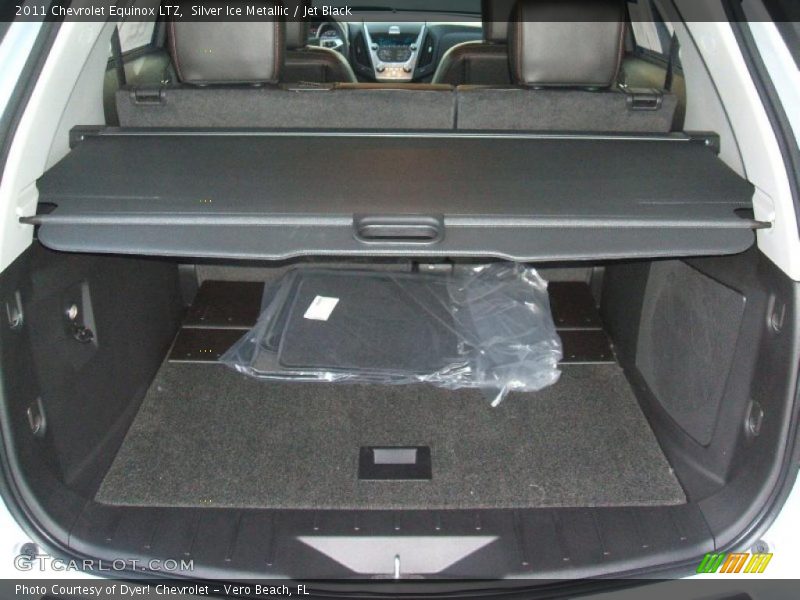  2011 Equinox LTZ Trunk