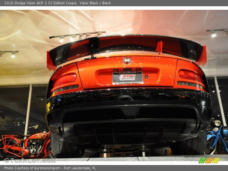 Viper Black / Black 2010 Dodge Viper ACR 1:33 Edition Coupe