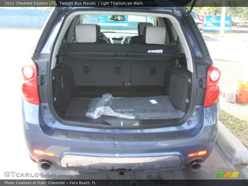  2011 Equinox LTZ Trunk