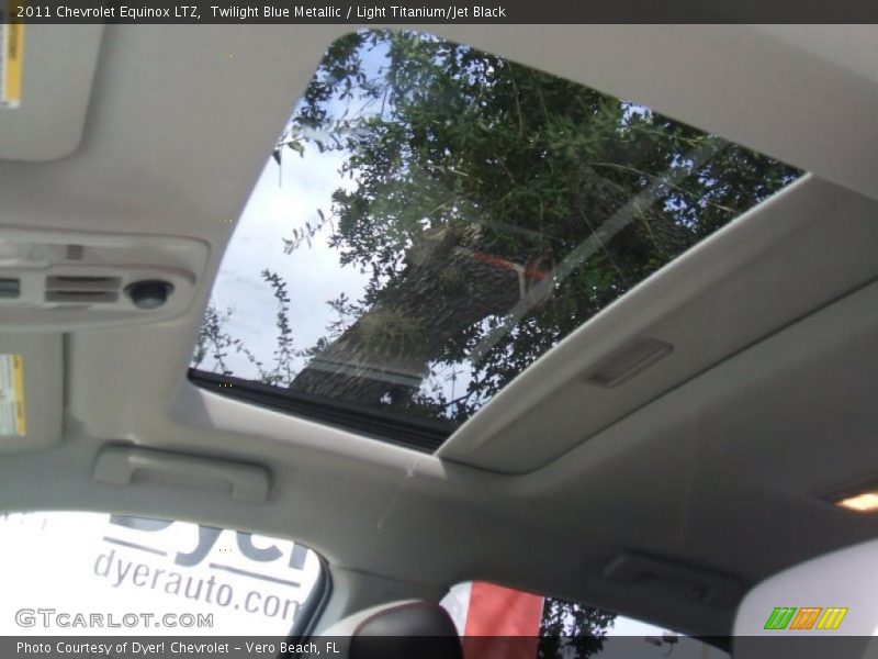 Sunroof of 2011 Equinox LTZ