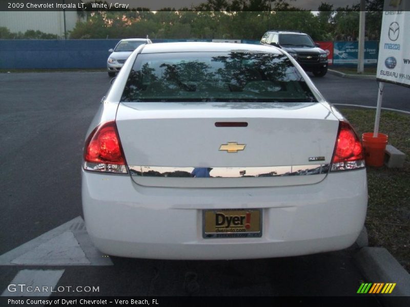 White / Gray 2009 Chevrolet Impala LT