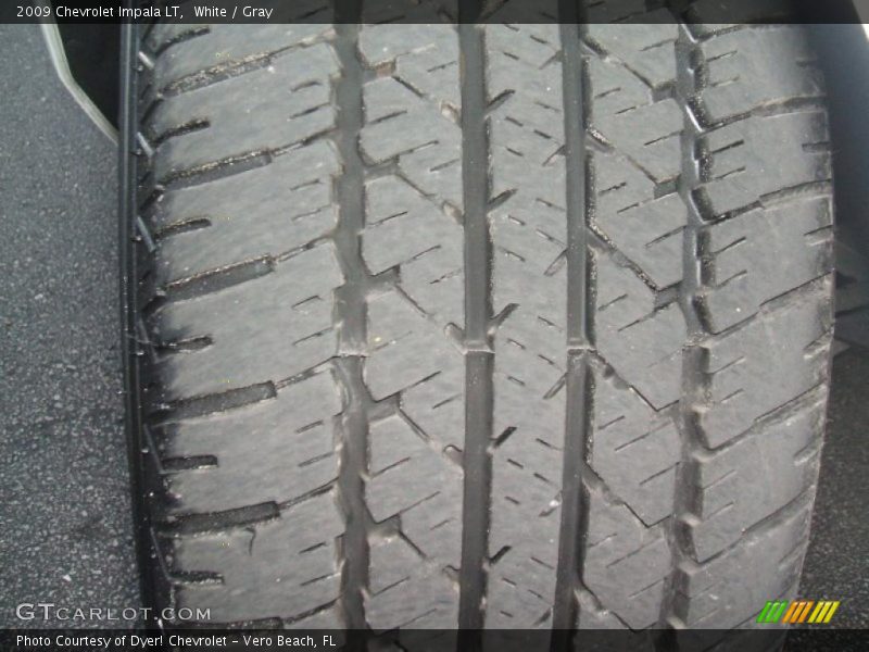 White / Gray 2009 Chevrolet Impala LT