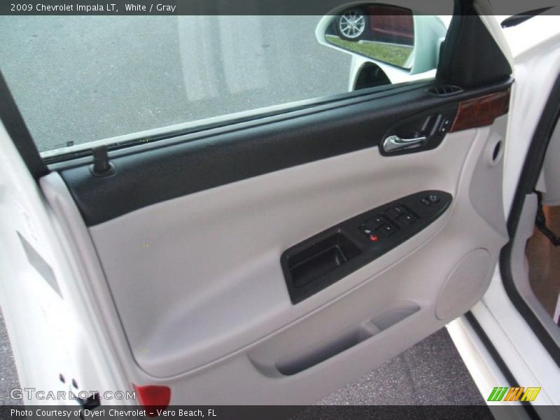 White / Gray 2009 Chevrolet Impala LT