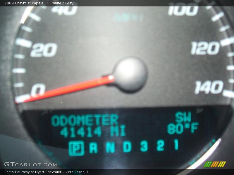 White / Gray 2009 Chevrolet Impala LT