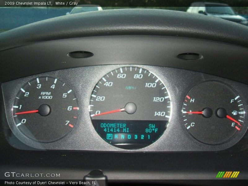 White / Gray 2009 Chevrolet Impala LT