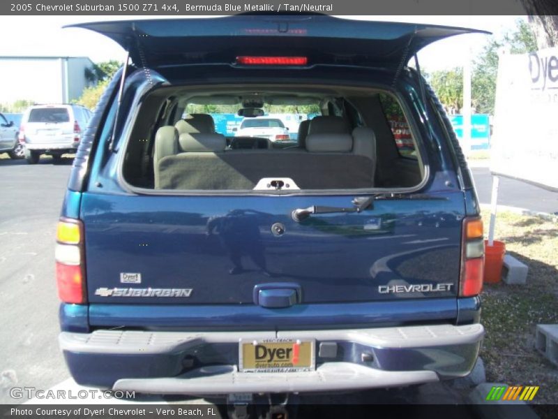 Bermuda Blue Metallic / Tan/Neutral 2005 Chevrolet Suburban 1500 Z71 4x4