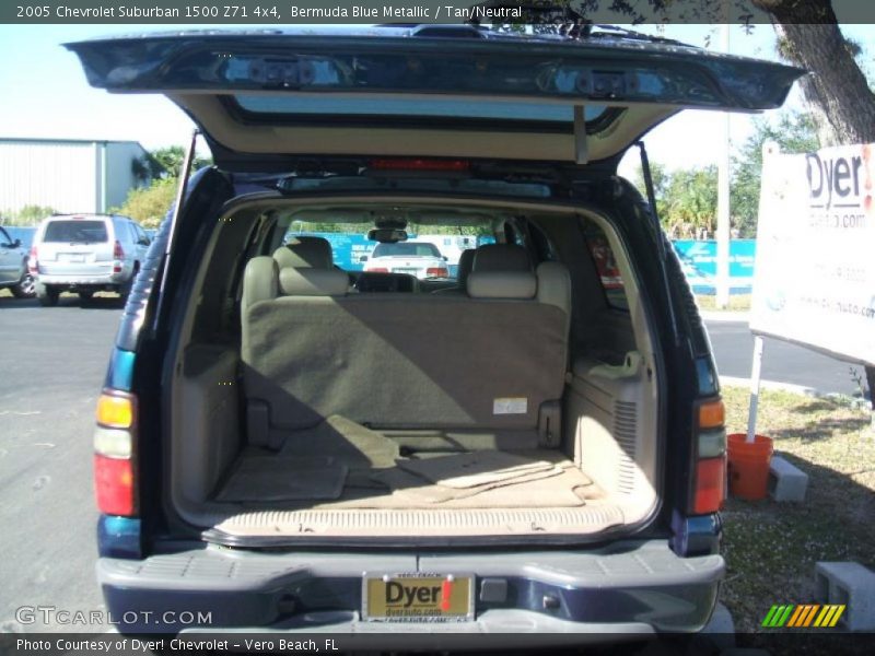 Bermuda Blue Metallic / Tan/Neutral 2005 Chevrolet Suburban 1500 Z71 4x4