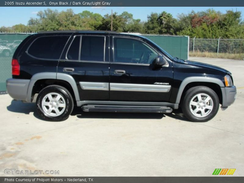 Onyx Black / Dark Gray/Light Gray 2005 Isuzu Ascender S