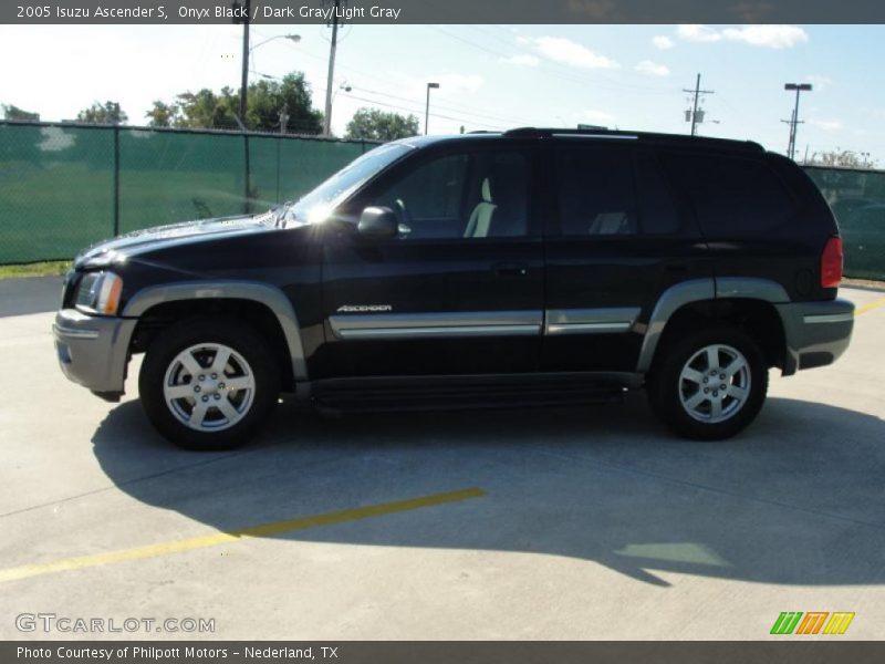 Onyx Black / Dark Gray/Light Gray 2005 Isuzu Ascender S