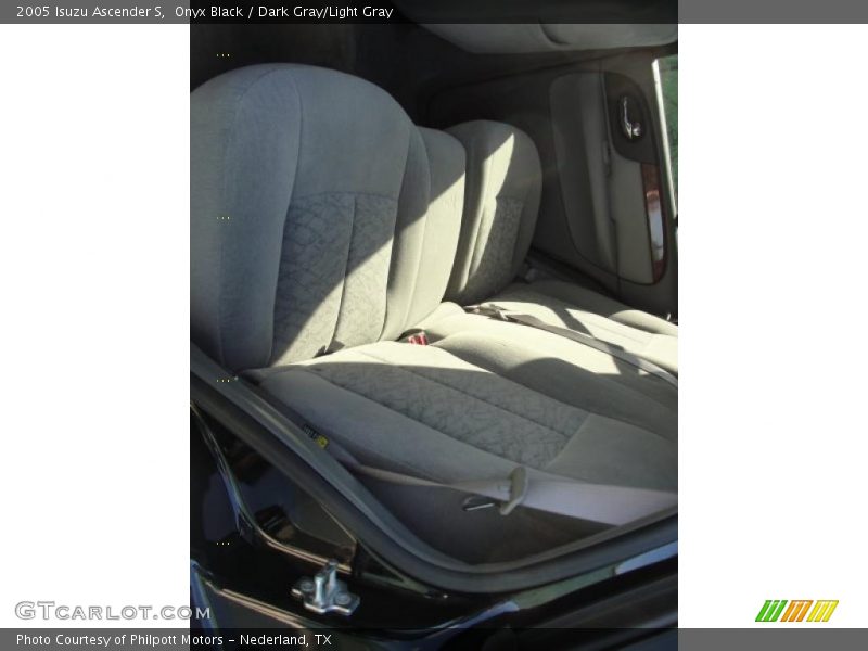 Onyx Black / Dark Gray/Light Gray 2005 Isuzu Ascender S