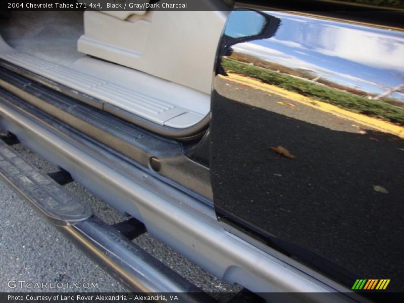 Black / Gray/Dark Charcoal 2004 Chevrolet Tahoe Z71 4x4