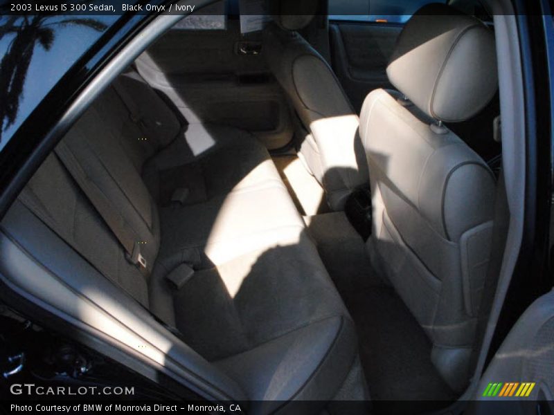 Black Onyx / Ivory 2003 Lexus IS 300 Sedan
