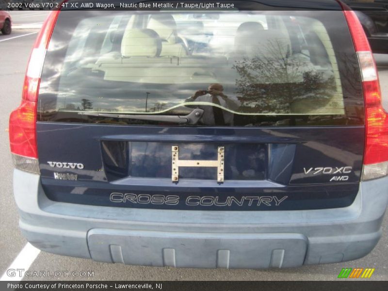 Nautic Blue Metallic / Taupe/Light Taupe 2002 Volvo V70 2.4T XC AWD Wagon