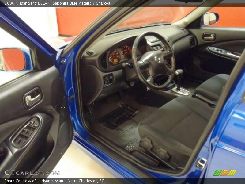 Dashboard of 2006 Sentra SE-R
