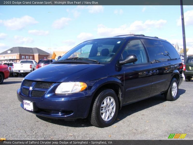 Front 3/4 View of 2003 Grand Caravan Sport