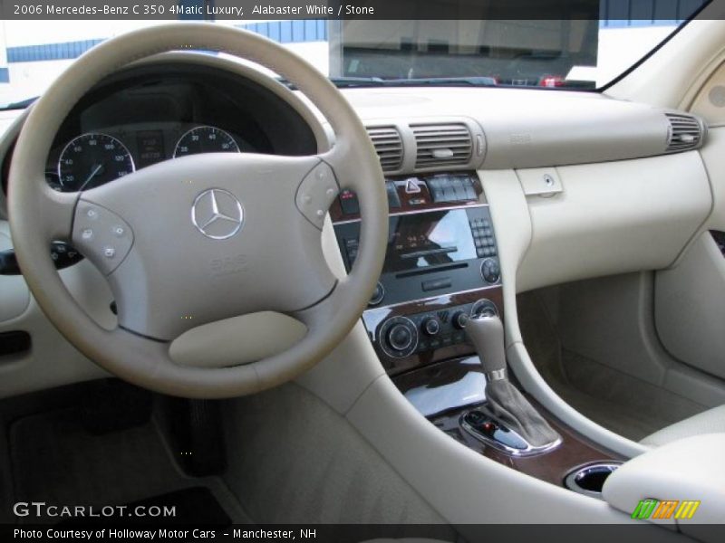 Dashboard of 2006 C 350 4Matic Luxury