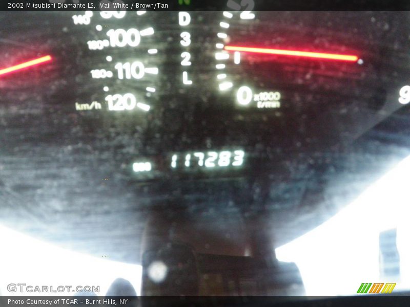 Vail White / Brown/Tan 2002 Mitsubishi Diamante LS