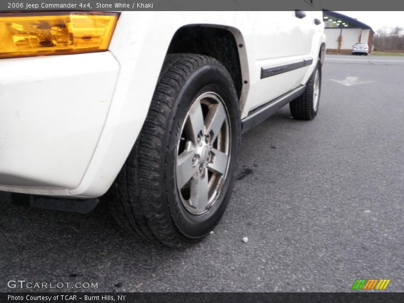 Stone White / Khaki 2006 Jeep Commander 4x4