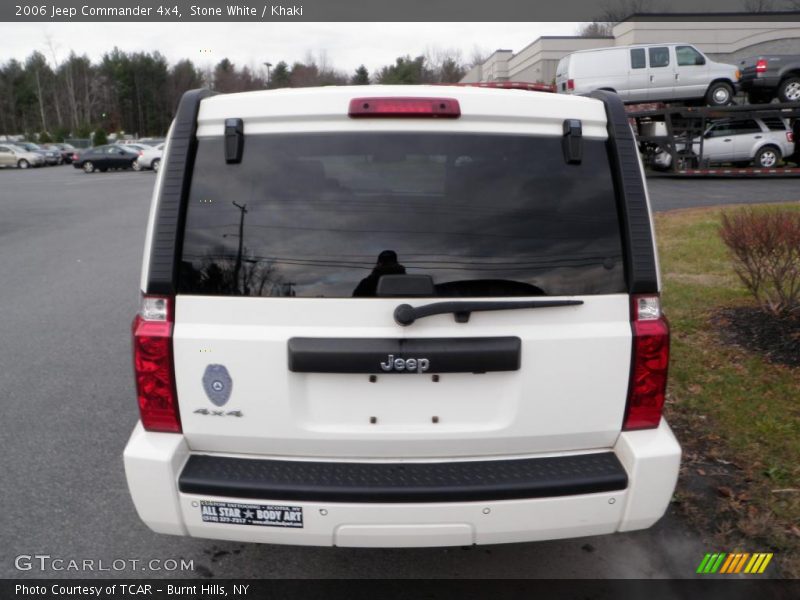 Stone White / Khaki 2006 Jeep Commander 4x4