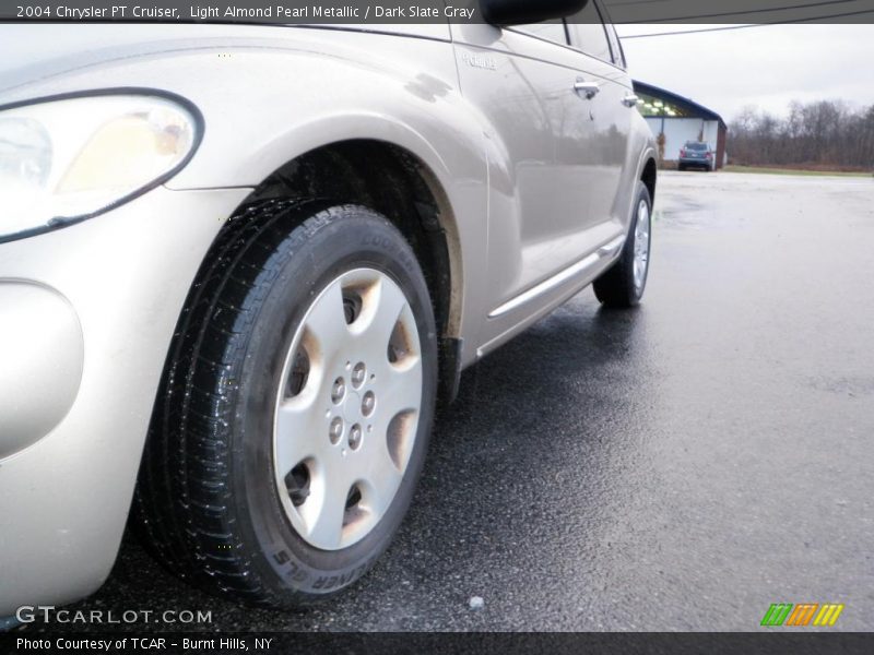 Light Almond Pearl Metallic / Dark Slate Gray 2004 Chrysler PT Cruiser