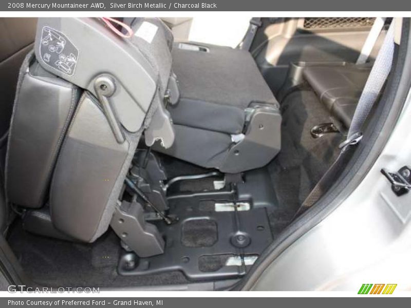 Silver Birch Metallic / Charcoal Black 2008 Mercury Mountaineer AWD