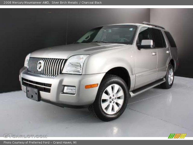 Front 3/4 View of 2008 Mountaineer AWD