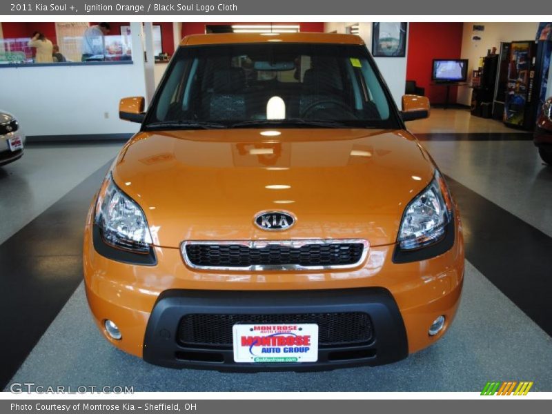 Ignition Orange / Black Soul Logo Cloth 2011 Kia Soul +