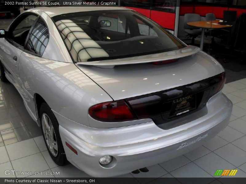 Ultra Silver Metallic / Graphite 2002 Pontiac Sunfire SE Coupe