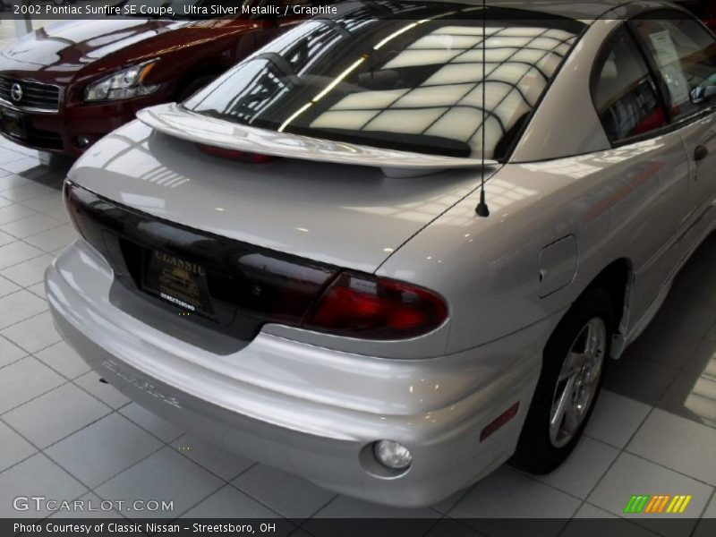 Ultra Silver Metallic / Graphite 2002 Pontiac Sunfire SE Coupe