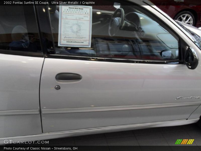 Ultra Silver Metallic / Graphite 2002 Pontiac Sunfire SE Coupe