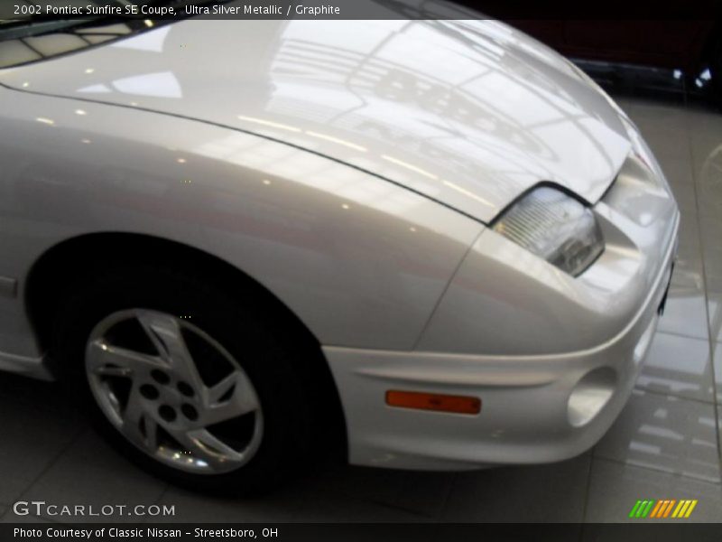 Ultra Silver Metallic / Graphite 2002 Pontiac Sunfire SE Coupe