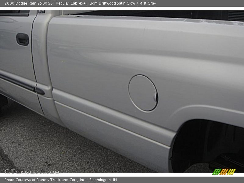 Light Driftwood Satin Glow / Mist Gray 2000 Dodge Ram 2500 SLT Regular Cab 4x4