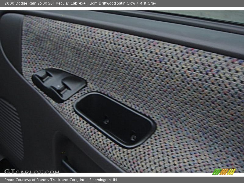 Light Driftwood Satin Glow / Mist Gray 2000 Dodge Ram 2500 SLT Regular Cab 4x4