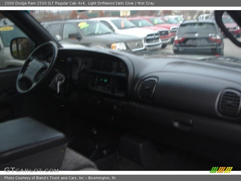 Light Driftwood Satin Glow / Mist Gray 2000 Dodge Ram 2500 SLT Regular Cab 4x4