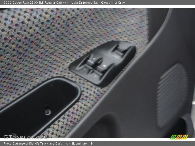 Light Driftwood Satin Glow / Mist Gray 2000 Dodge Ram 2500 SLT Regular Cab 4x4