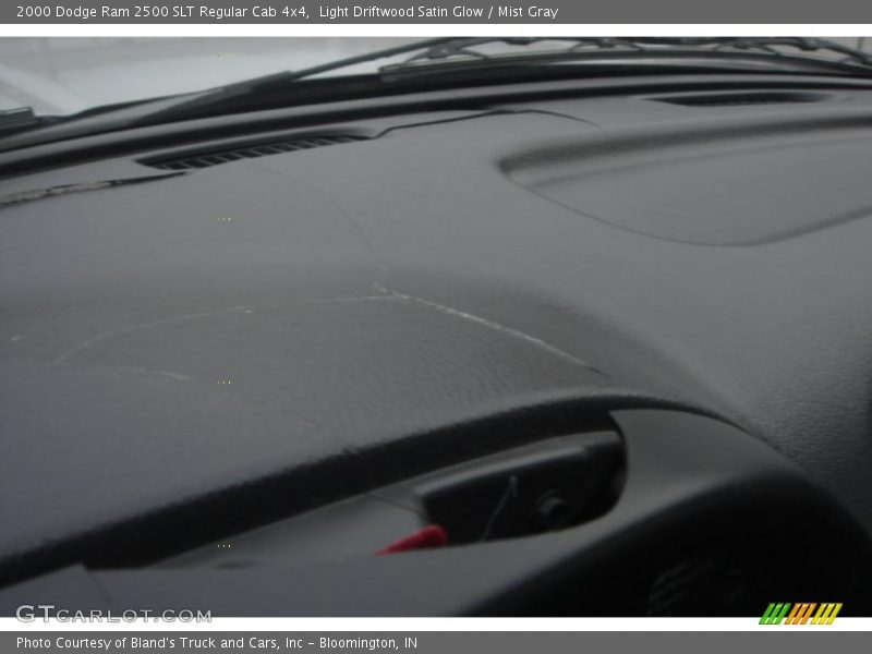 Light Driftwood Satin Glow / Mist Gray 2000 Dodge Ram 2500 SLT Regular Cab 4x4