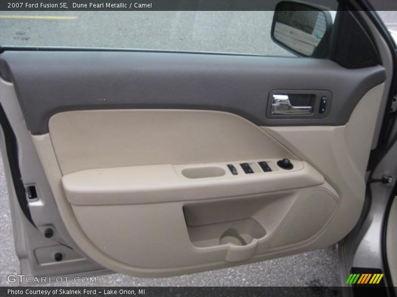 Dune Pearl Metallic / Camel 2007 Ford Fusion SE