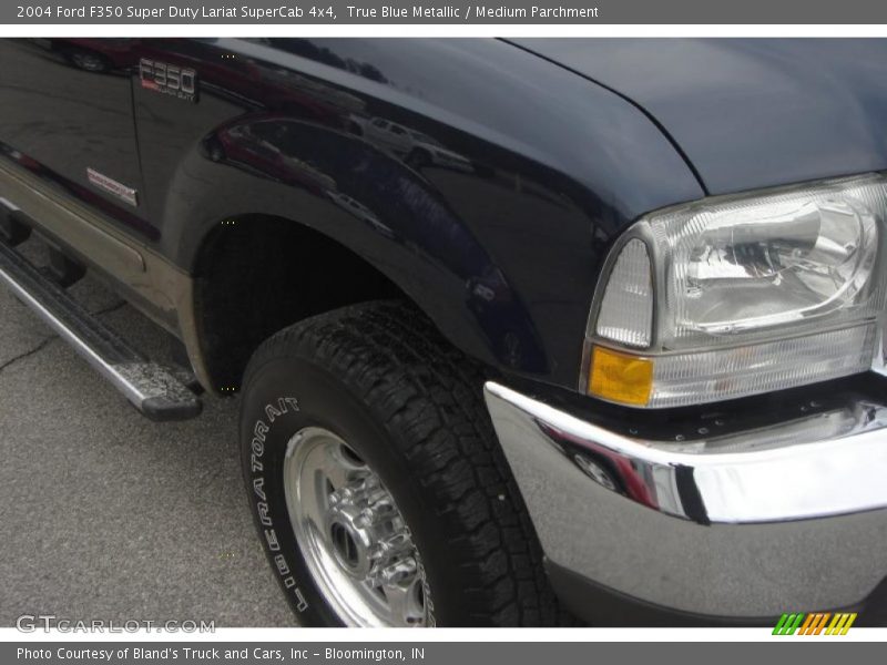 True Blue Metallic / Medium Parchment 2004 Ford F350 Super Duty Lariat SuperCab 4x4