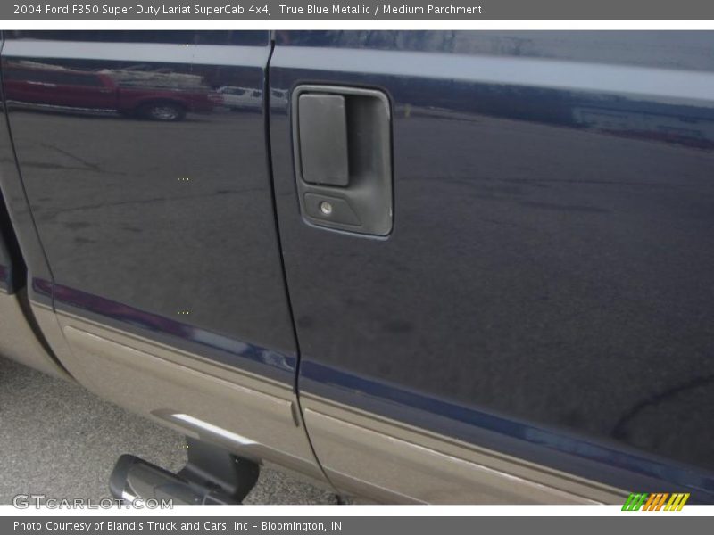 True Blue Metallic / Medium Parchment 2004 Ford F350 Super Duty Lariat SuperCab 4x4