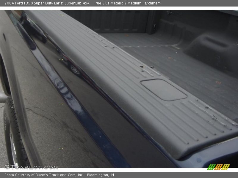 True Blue Metallic / Medium Parchment 2004 Ford F350 Super Duty Lariat SuperCab 4x4