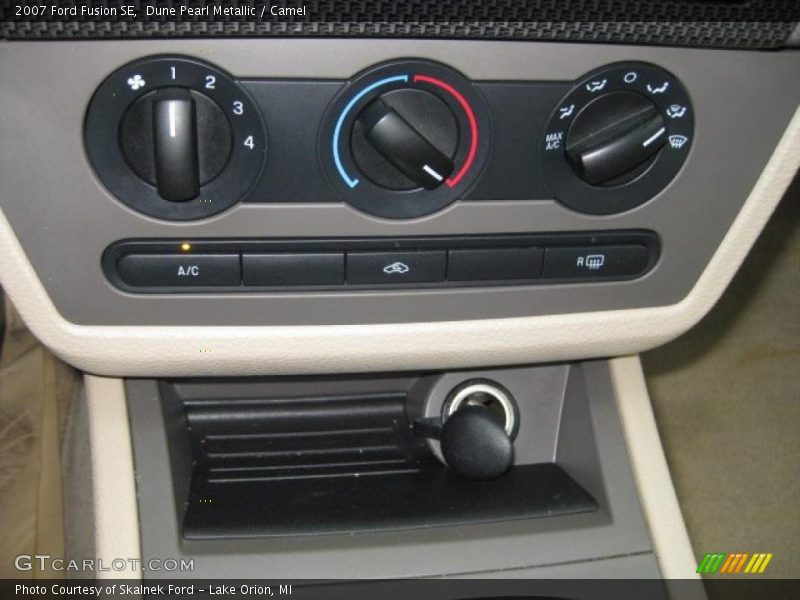 Dune Pearl Metallic / Camel 2007 Ford Fusion SE