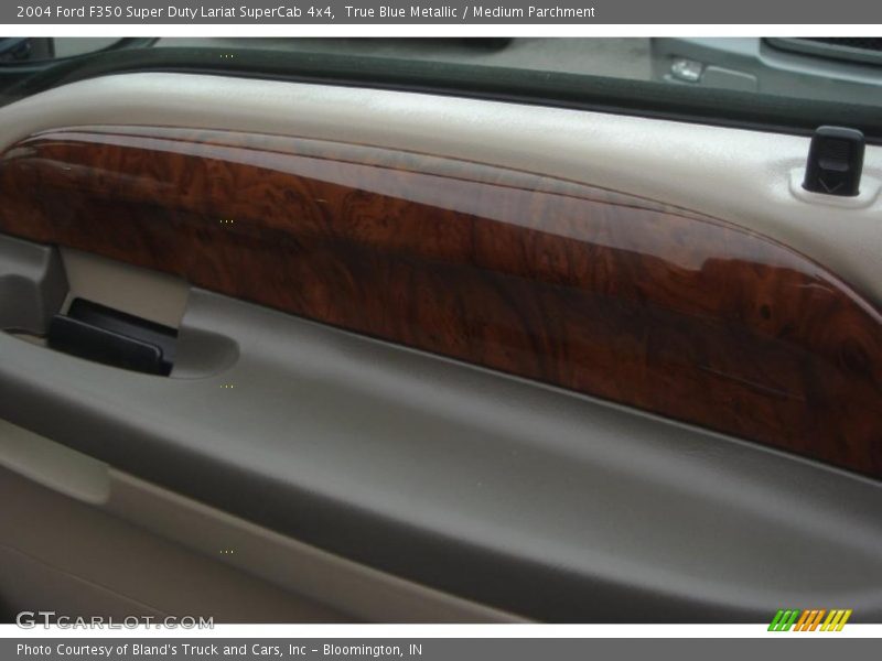 True Blue Metallic / Medium Parchment 2004 Ford F350 Super Duty Lariat SuperCab 4x4