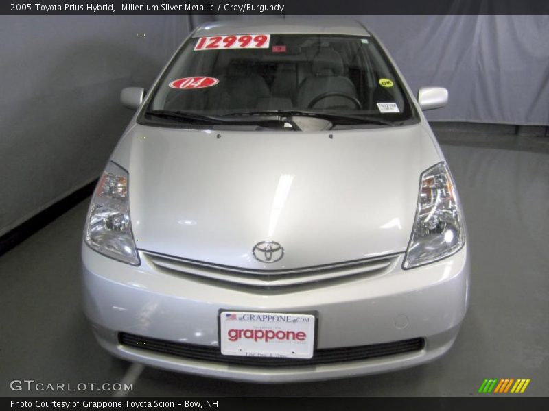 Millenium Silver Metallic / Gray/Burgundy 2005 Toyota Prius Hybrid