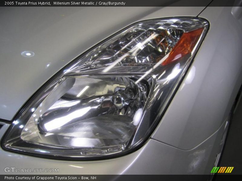 Millenium Silver Metallic / Gray/Burgundy 2005 Toyota Prius Hybrid