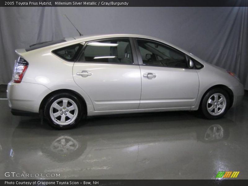 Millenium Silver Metallic / Gray/Burgundy 2005 Toyota Prius Hybrid