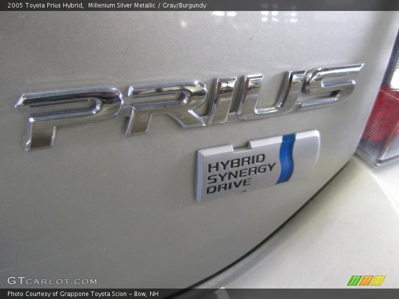 Millenium Silver Metallic / Gray/Burgundy 2005 Toyota Prius Hybrid