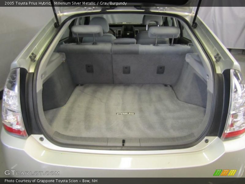 Millenium Silver Metallic / Gray/Burgundy 2005 Toyota Prius Hybrid