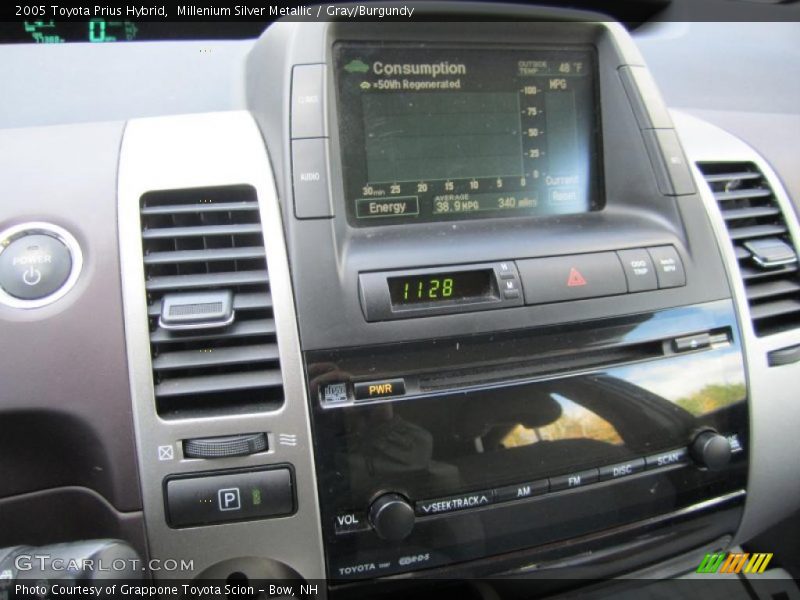 Millenium Silver Metallic / Gray/Burgundy 2005 Toyota Prius Hybrid